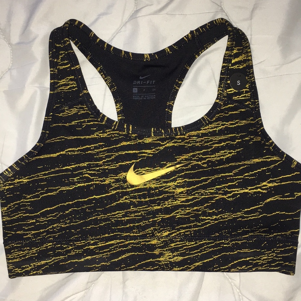 Nike victory bra